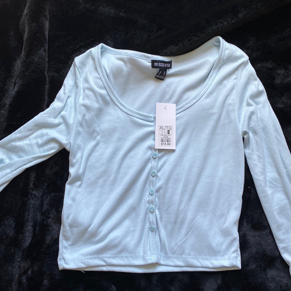 womens crop long sleeve